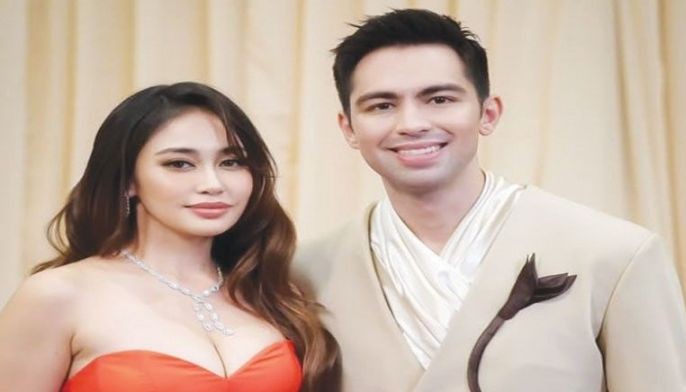 Derrick, sigurado na kay Elle