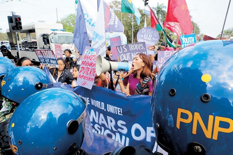 US embassy warns of protests against Americans
