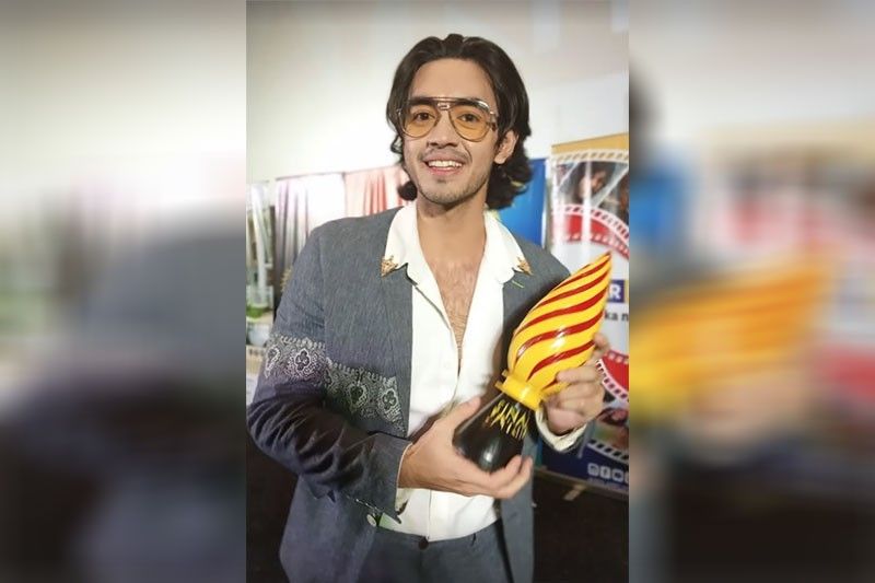 Yasser, first time magka-award