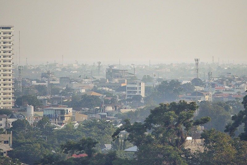 Metro air hits hazardous level