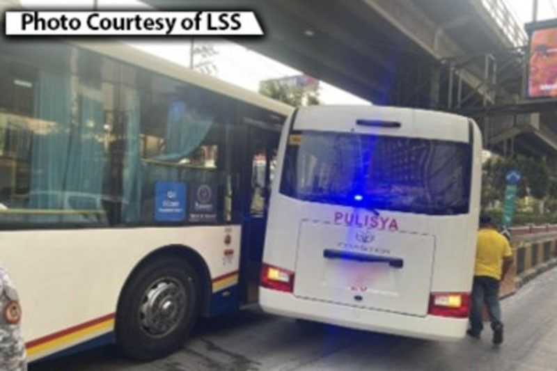 PNP driver at supervisor sa EDSA busway crash, ni-relieved