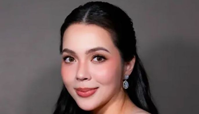 Julia, buntis daw!