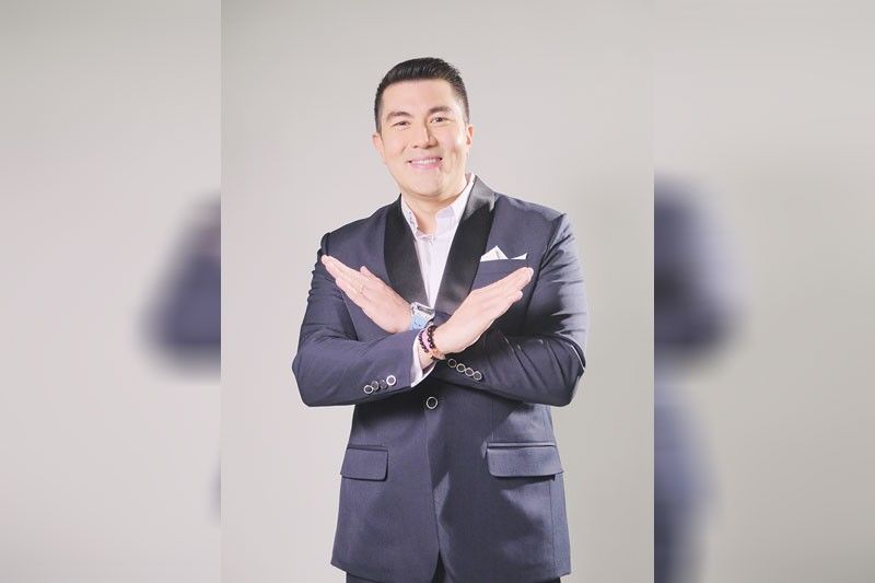 The deal is back with Luis Manzano