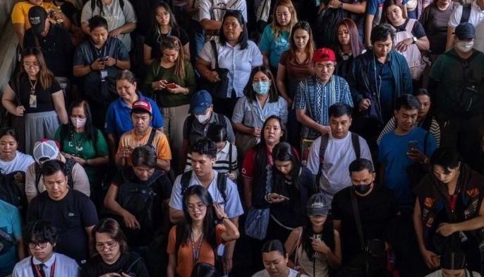 SWS: Half of Pinoys say life worsened &mdash; bleakest since pandemic-era 2021