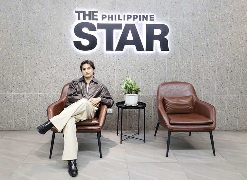How James Reid shows his &acirc;��extremely romantic&acirc;�� side