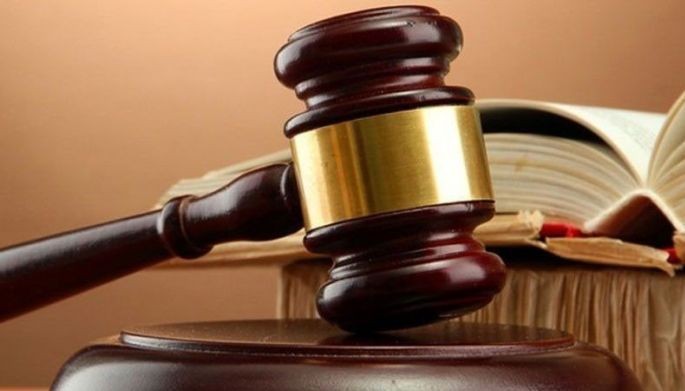 Court sheriff dismissed for extortion