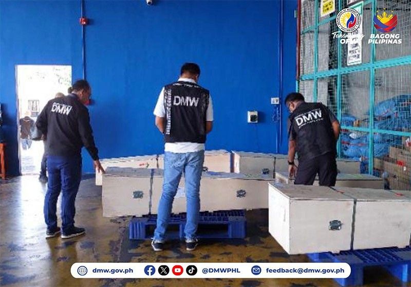 Remains of 6 OFWs arrive from Kuwait
