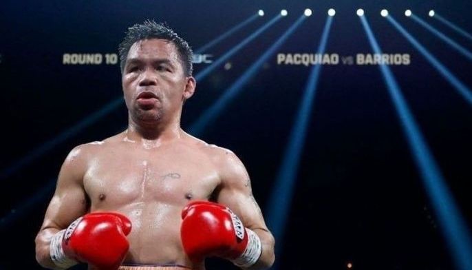 Boxing trio reunited up there