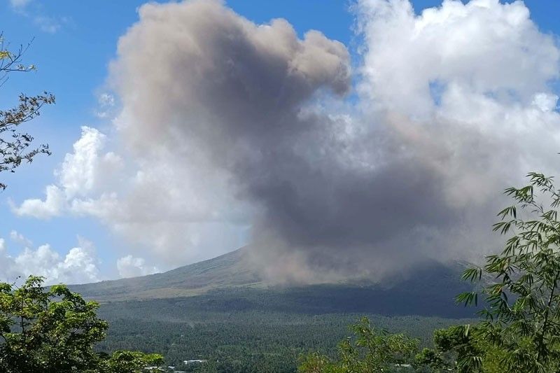 PNP readies for lahar flows in Mayon