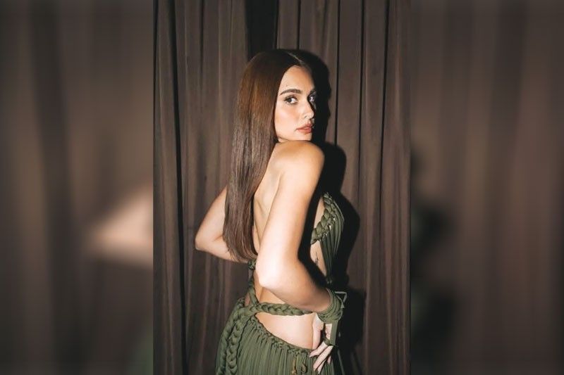 Hot mom