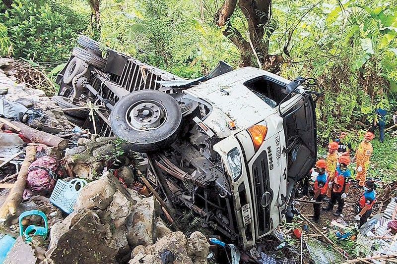 4 dead, 7 hurt in road accidents