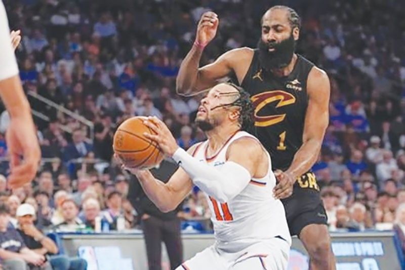 Brunson, Knicks tinunaw Cavs sa series opener
