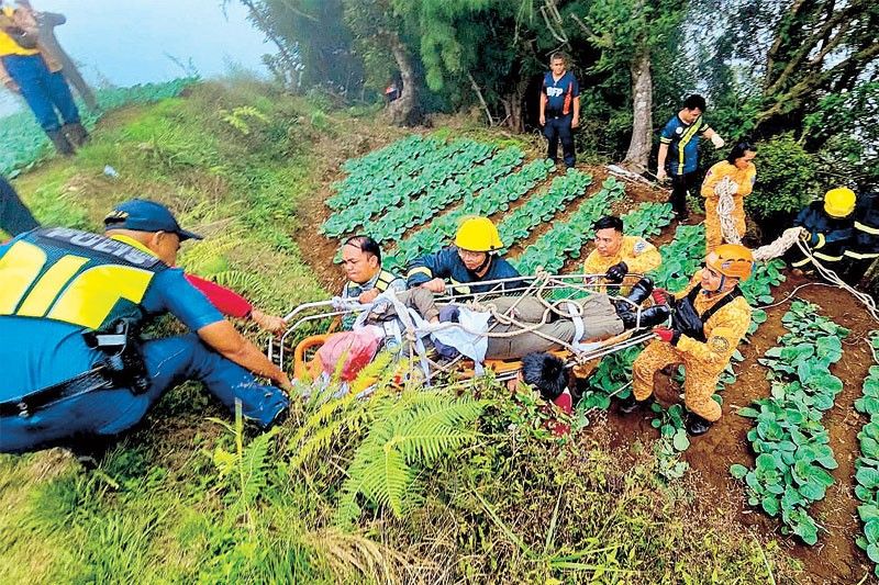 2 dead as PAF plane crashes in Benguet
