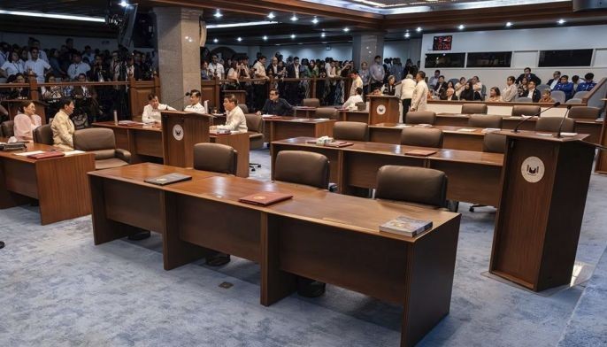 Empty seats fill the Senate plenary hall on June 1, 2026, after the majority bloc and presiding officers fail to show up for session. With only members of the minority bloc were in attendance, the session did not convene.