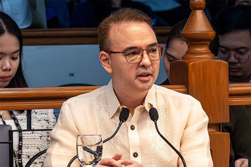 Cayetano: Palit liderato sa Senado, ilegal