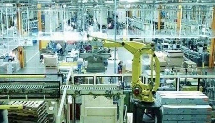Factory output growth accelerates in April