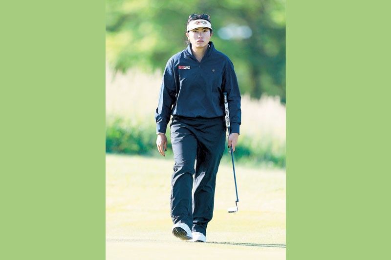 Pagdanganan wobbles for four-over