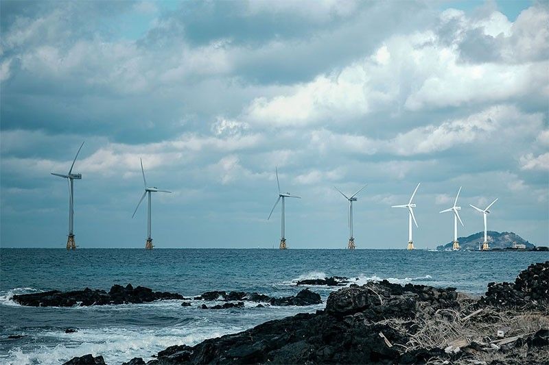 DOE: 9 bids advance in offshore wind auction