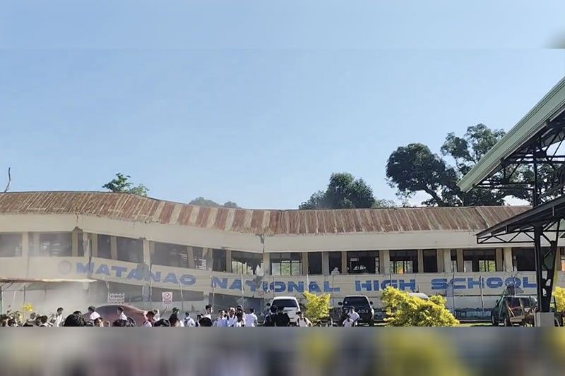 Government suspends classes, work after temblor