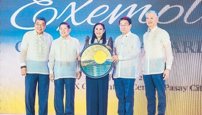 Belmonte recognized as &lsquo;exemplary mayor'