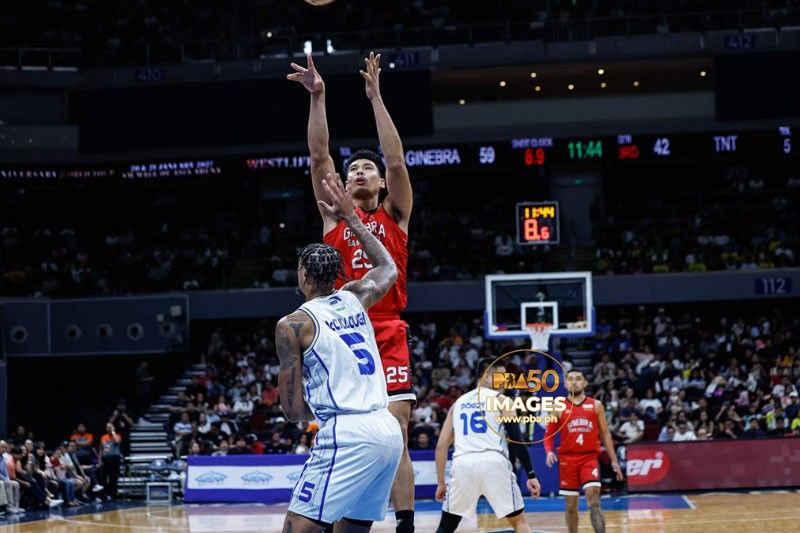 Ginebra didikit sa korona