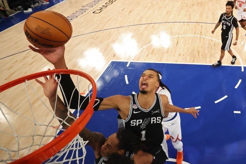 Spurs vow to keep on swinging