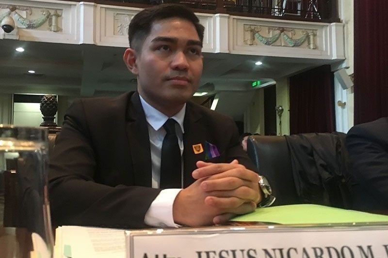 SC suspends lawyer for cursing