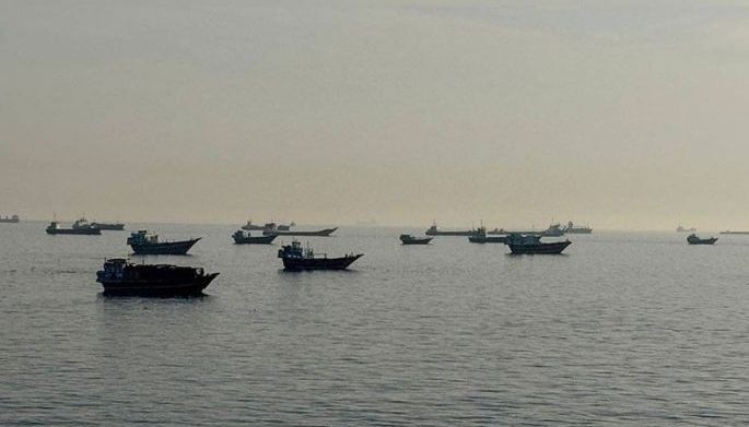 Hormuz to reopen Friday under peace deal