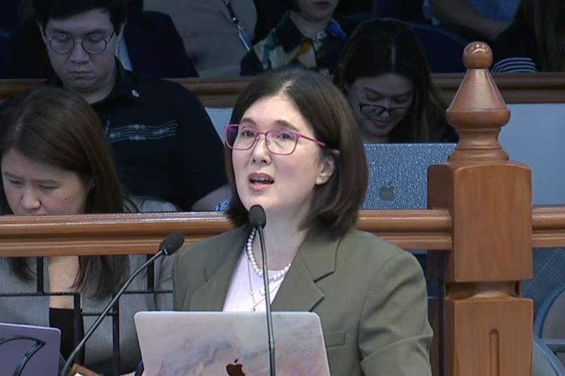 Cayetano bloc returns to Senate session hall with irate Pia
