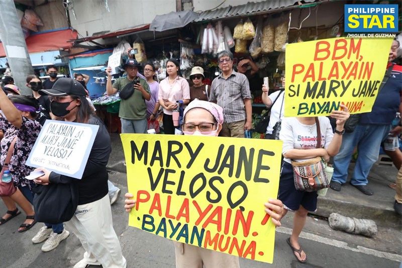 Veloso supporters rally for clemency