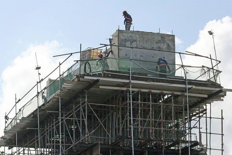 Approved construction permits down 7 percent in April