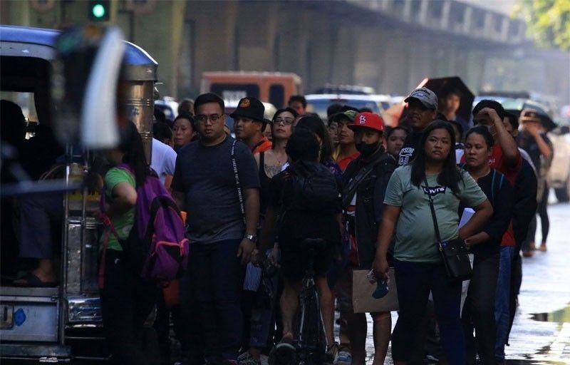 Satisfaction with government drops to 32% – SWS