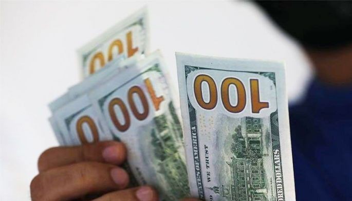 Balance of payments back to surplus in May