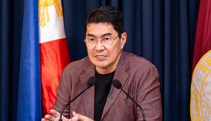 &lsquo;No work, no pay&rsquo; policy for top officials pushed