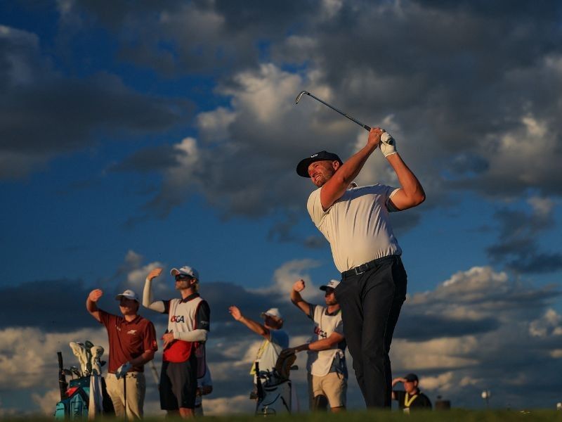 Clark leads by six at US Open as Scheffler charges