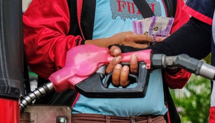 Rollback: Diesel lower by P11/liter, gas by P5.90