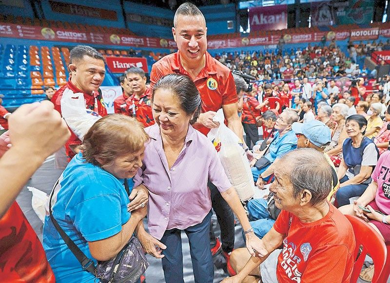 San Juan seniors get free rice
