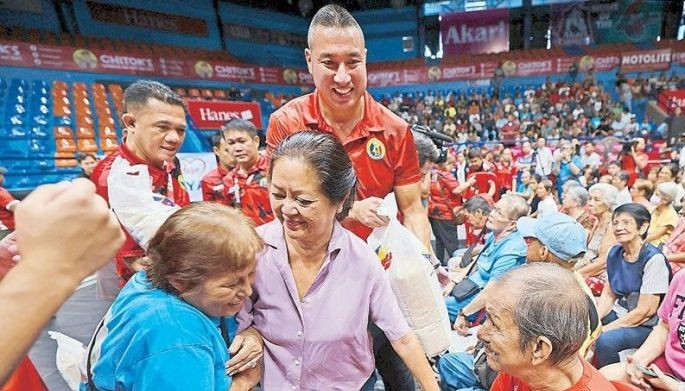 San Juan seniors get free rice