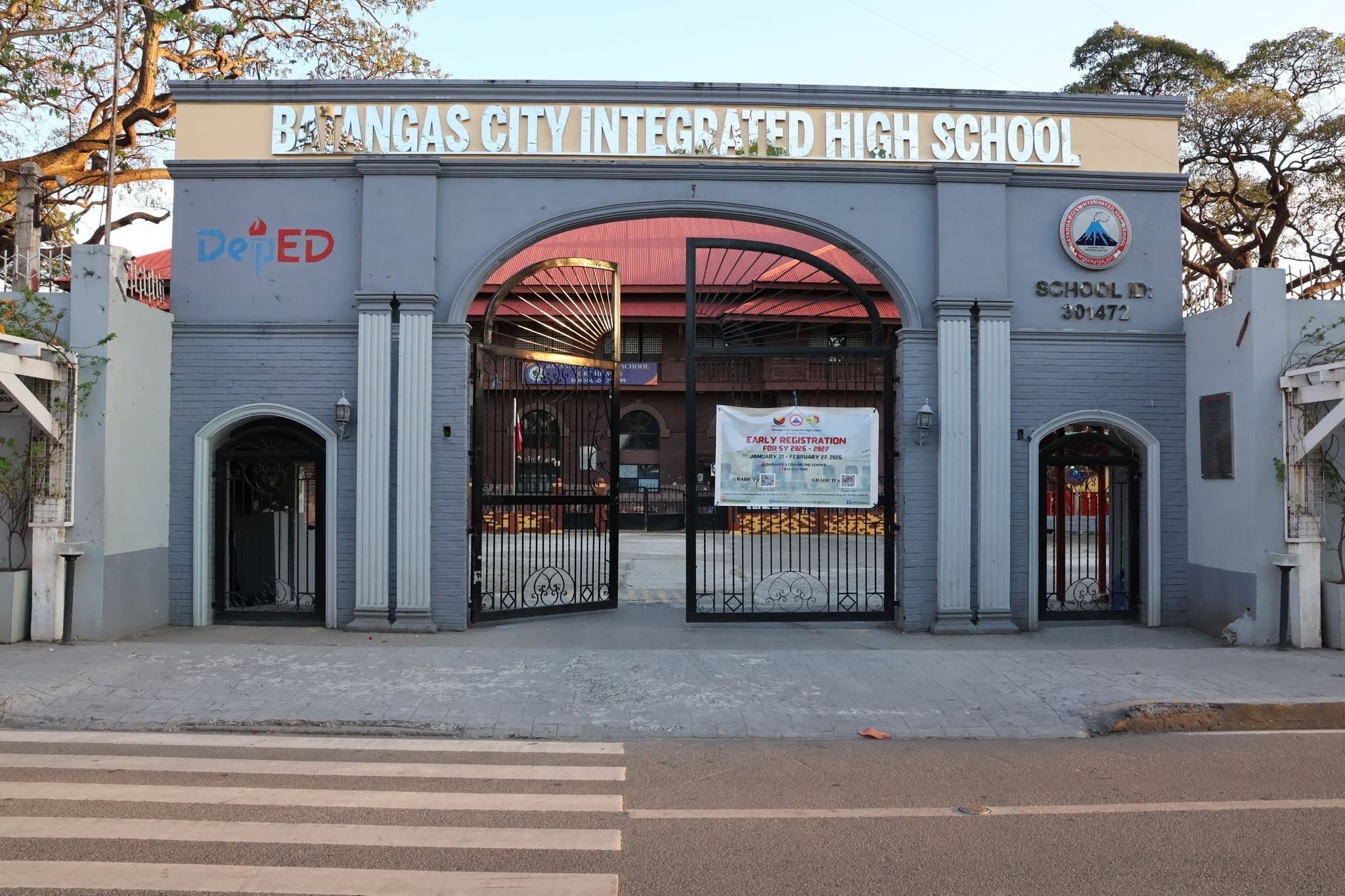 Batangas City school suspends classes amid shooting threat