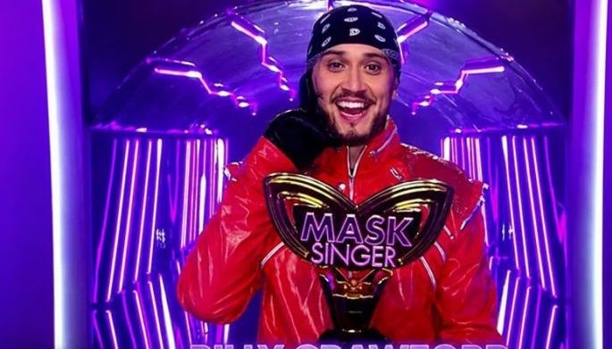 Billy, champion sa Mask Singer France!