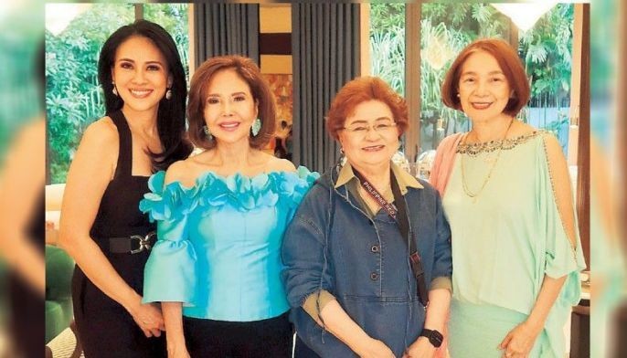 A diplomatic evening of welcomes and farewells