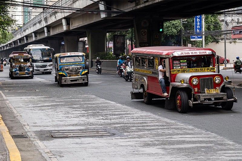 34 PUV operators pinagpapaliwanag sa ‘di pagbiyahe