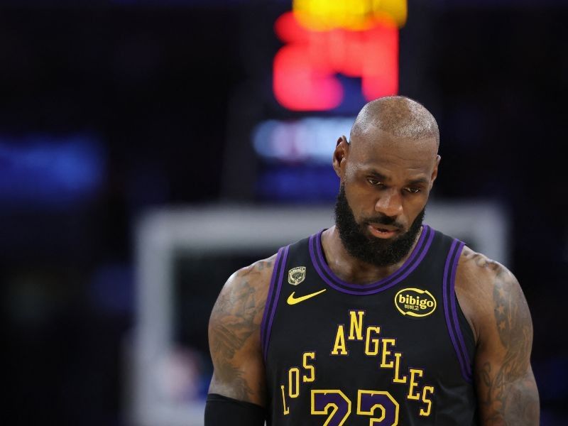 LeBron's agent makes case for 10 new clubs for 41-year-old star