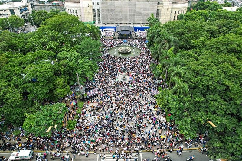 INC members end rally at Liwasang Bonifacio