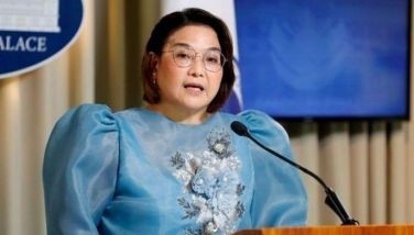 Castro kinuyog ng mga raliyista sa Canada