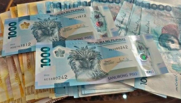 &lsquo;Golden couples&rsquo; get P50,000 in Nueva Vizcaya