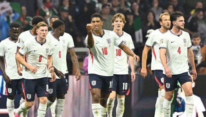 Bellingham powers 10-man England past Mexico