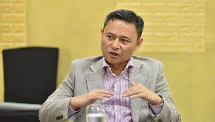 Angara assures students of safe, nurturing schools