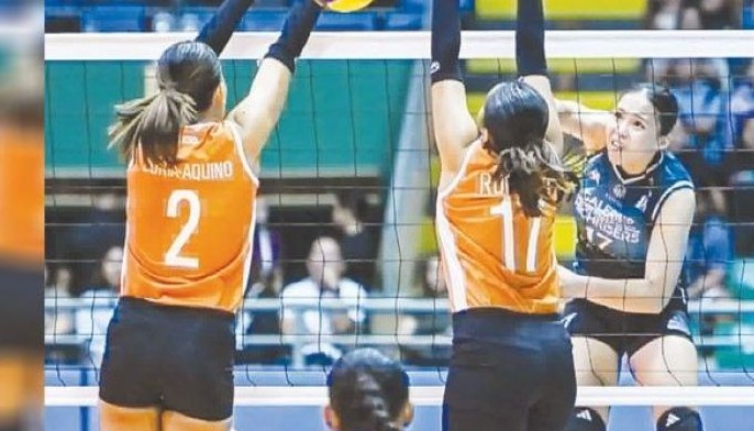 Foxies hiniya ng highrisers