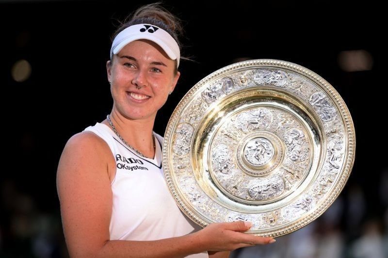Noskova wins dramatic Wimby final
